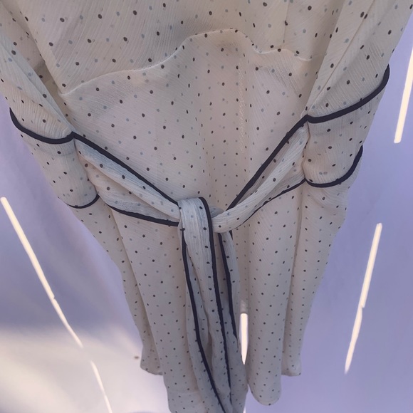 Shear polka-dot top New York & Company - Picture 7 of 7